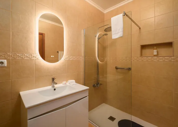 Azores Terrakota * Ponta Delgada (Sao Miguel)